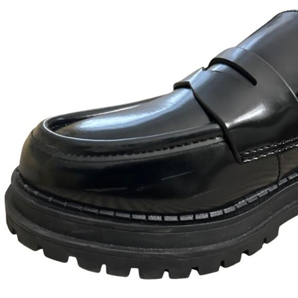 EUC Calvin Klein Women's Black Grant Slip-On Lug Sole Casual Loafer. Size 6.5 - Picture 7 of 9